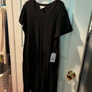 Black cotton dress